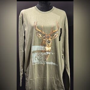 Realtree Deer Graphic long sleeve cotton crewneck T-shirt, Antler,military green